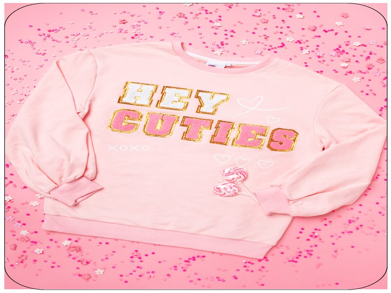 Dive into Mackenzieturner’s Official Merch World: A Fan’s Delight